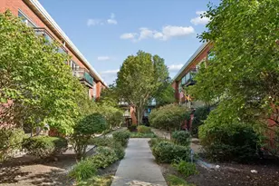 6415 N Damen Ave, Chicago, IL 60645 - Photo 2