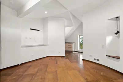 2334 W Medill Avenue, Chicago, IL 60647 - Photo 14