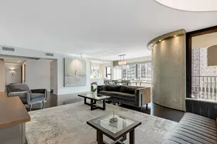 1501 N State Pkwy, Chicago, IL 60610 - Photo 6