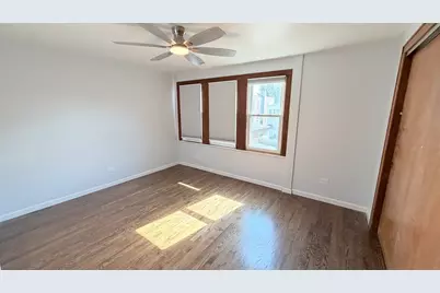 5437 W Hutchinson Street #2, Chicago, IL 60641 - Photo 8
