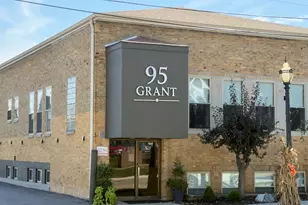 95 Grant St, Crystal Lake, IL 60014 - Photo 2