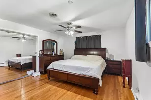1302 E Greenwood Dr, Mount Prospect, IL 60056 - Photo 22
