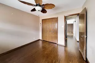 54 E 163rd St, South Holland, IL 60473 - Photo 14