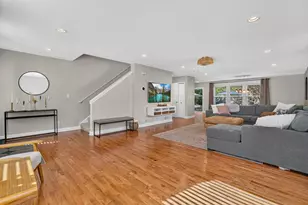 611 Walnut Ave, Maple Park, IL 60151 - Photo 2