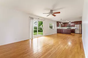 212 Wellington Ave, Elk Grove Village, IL 60007 - Photo 10