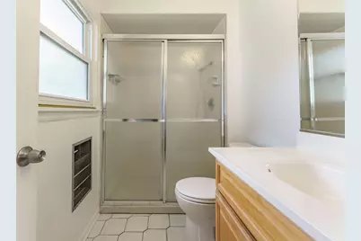 212 Wellington Avenue, Elk Grove Village, IL 60007 - Photo 14