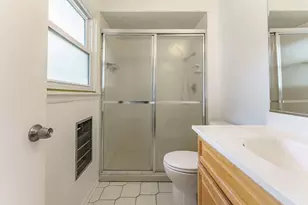 212 Wellington Ave, Elk Grove Village, IL 60007 - Photo 14