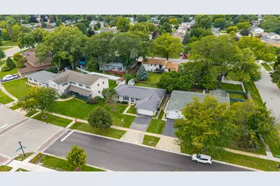 212 Wellington Avenue, Elk Grove Village, IL 60007 - Photo 32
