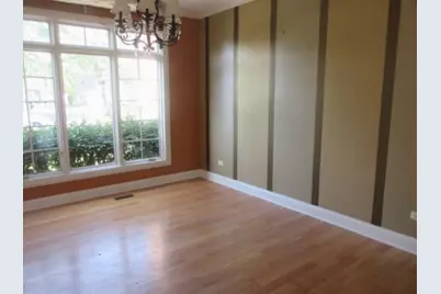 795 N Kenilworth Avenue, Elmhurst, IL 60126 - Photo 2