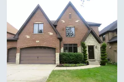 795 N Kenilworth Avenue, Elmhurst, IL 60126 - Photo 1