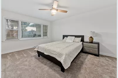 5018 Dobson Street, Skokie, IL 60077 - Photo 16