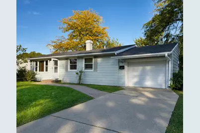 29 Alameda Drive, Carpentersville, IL 60110 - Photo 2