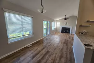 2649 S Embers Ln, Arlington Heights, IL 60005 - Photo 16