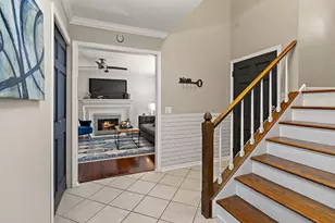 1296 Farnsworth Ln, Buffalo Grove, IL 60089 - Photo 4