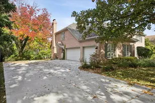 344 Hambletonian Dr, Oak Brook, IL 60523 - Photo 42