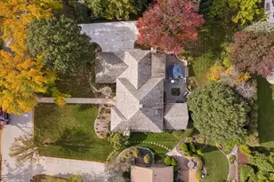 344 Hambletonian Dr, Oak Brook, IL 60523 - Photo 50