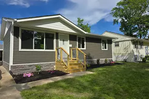 1835 225th St, Sauk Village, IL 60411 - Photo 2