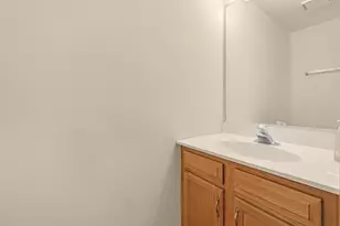 119 E Shag Bark Ln, Streamwood, IL 60107 - Photo 16