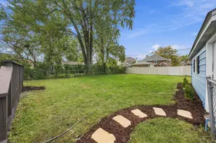8608 Oak Park Ave, Burbank, IL 60459 - Photo 36