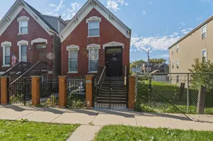 920 N Mozart St, Chicago, IL 60622 - Photo 1