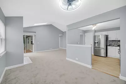 37 Ashburn Court #Z2, Schaumburg, IL 60194 - Photo 4