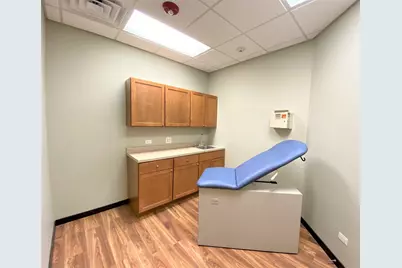[Address not provided], Melrose Park, IL 60160 - Photo 14