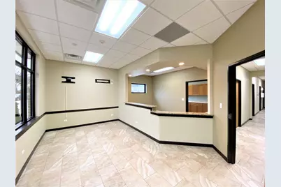 [Address not provided], Melrose Park, IL 60160 - Photo 4