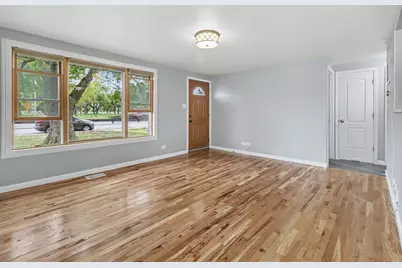 8930 S Crawford Avenue, Hometown, IL 60456 - Photo 2