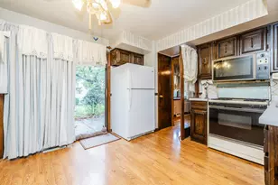 8047 S Oketo Ave, Bridgeview, IL 60455 - Photo 8