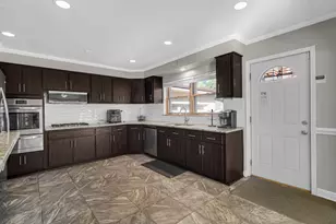 1400 E Lynn Ct, Homewood, IL 60430 - Photo 6