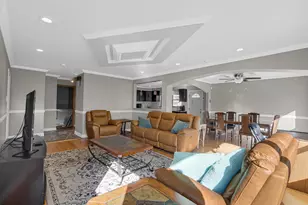 1400 E Lynn Ct, Homewood, IL 60430 - Photo 4