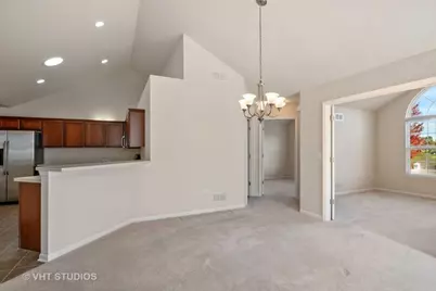 625 Schumann Street, Woodstock, IL 60098 - Photo 6
