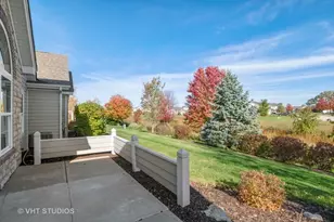 625 Schumann St, Woodstock, IL 60098 - Photo 16