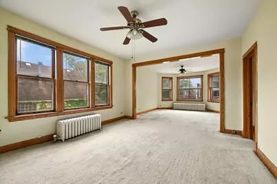 3327 N Hamlin Avenue, Chicago, IL 60618 - Photo 14