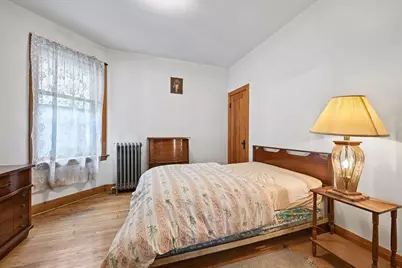 3327 N Hamlin Avenue, Chicago, IL 60618 - Photo 12
