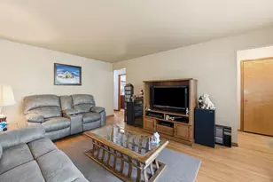 8440 S 77th Ave, Bridgeview, IL 60455 - Photo 2