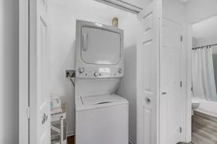56 Rossini Ct, Wheaton, IL 60189 - Photo 16