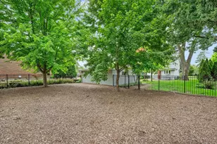 113 N Oak St, Elmhurst, IL 60126 - Photo 28