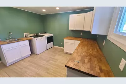 327 S Jefferson Avenue, Amboy, IL 61310 - Photo 16