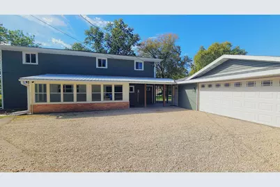 327 S Jefferson Avenue, Amboy, IL 61310 - Photo 2