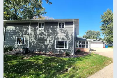 327 S Jefferson Avenue, Amboy, IL 61310 - Photo 32