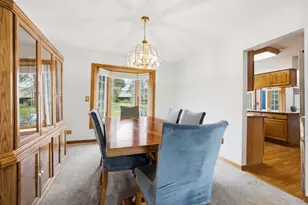 962 Kentucky Ln, Elk Grove Village, IL 60007 - Photo 14