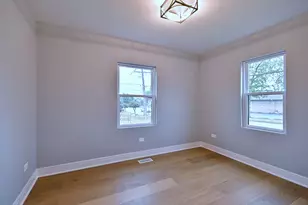 8321 W Ballard Rd, Niles, IL 60714 - Photo 16
