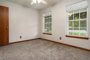 1059 E Main St, Rockton, IL 61072 - Photo 8