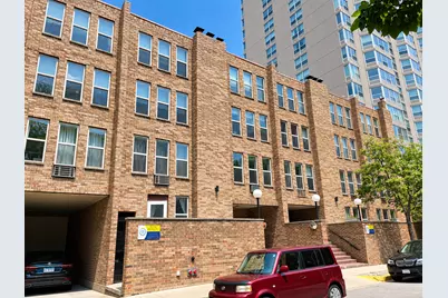 732 W Bittersweet Place #1203, Chicago, IL 60613 - Photo 1