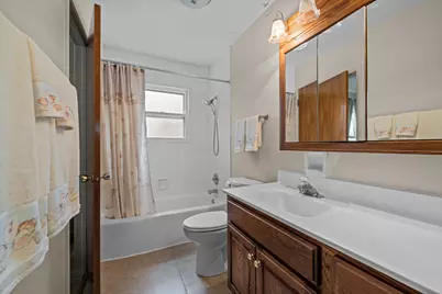 767 Leslie Lane, Glendale Heights, IL 60139 - Photo 18
