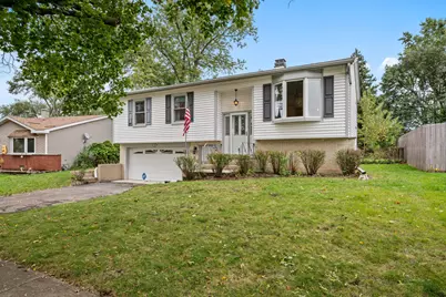 767 Leslie Lane, Glendale Heights, IL 60139 - Photo 2
