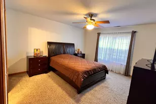 296 Whitfield Dr, Sugar Grove, IL 60554 - Photo 16
