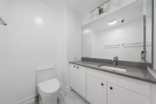 680 N Lake Shore Dr, Chicago, IL 60611 - Photo 10