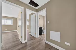 17089 Crane Ave, Hazel Crest, IL 60429 - Photo 22